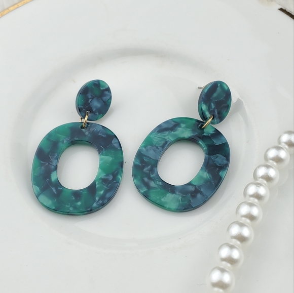 💫 5/$25 Boho Marble Green Earrings 💫 - Picture 2 of 8